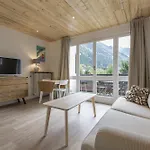 Les Periades -